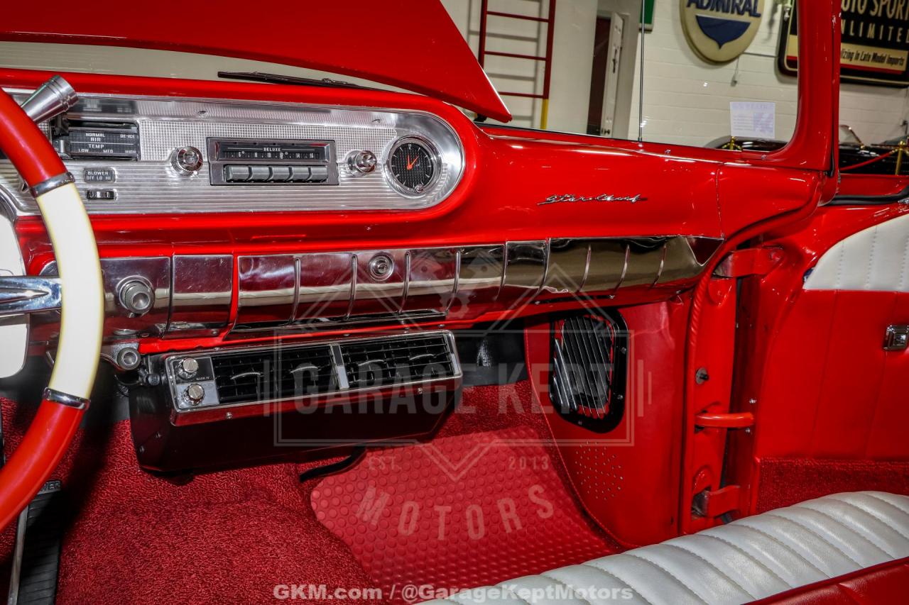 1957 Pontiac Chieftain