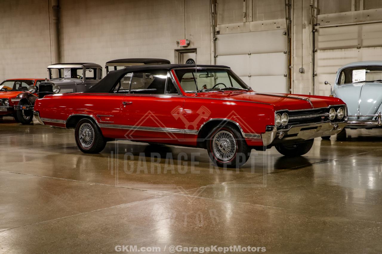 1965 Oldsmobile Cutlass 442 Convertible