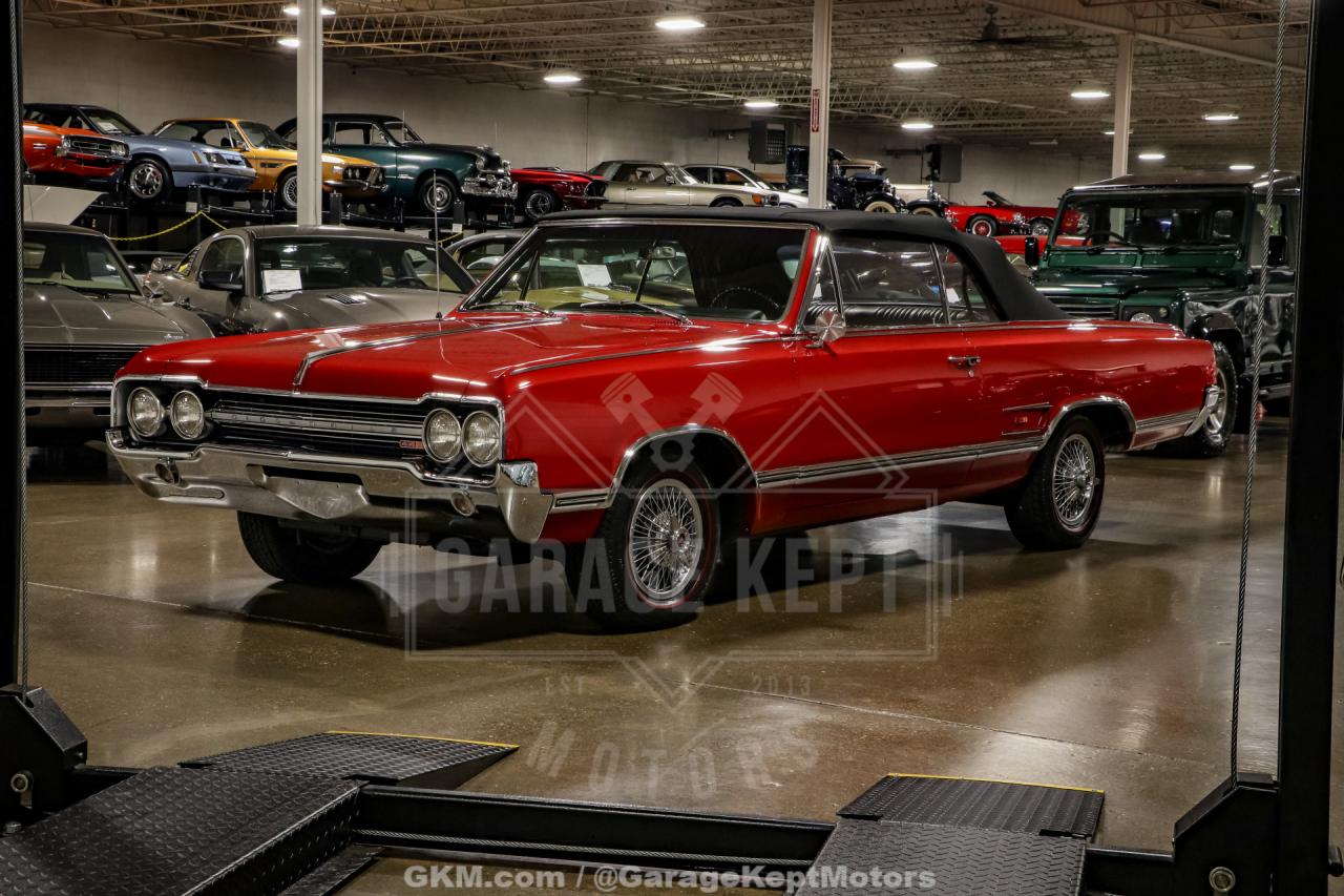 1965 Oldsmobile Cutlass 442 Convertible