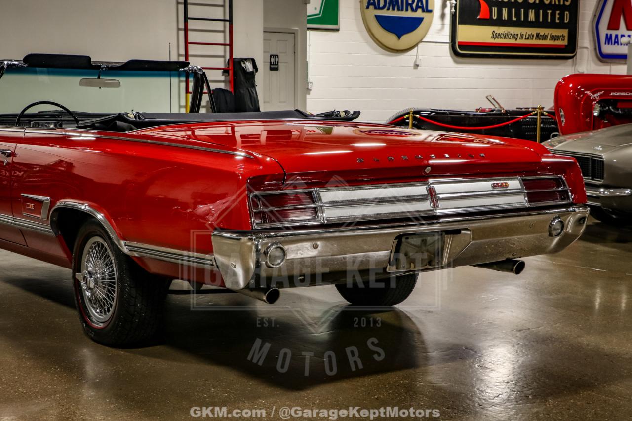 1965 Oldsmobile Cutlass 442 Convertible