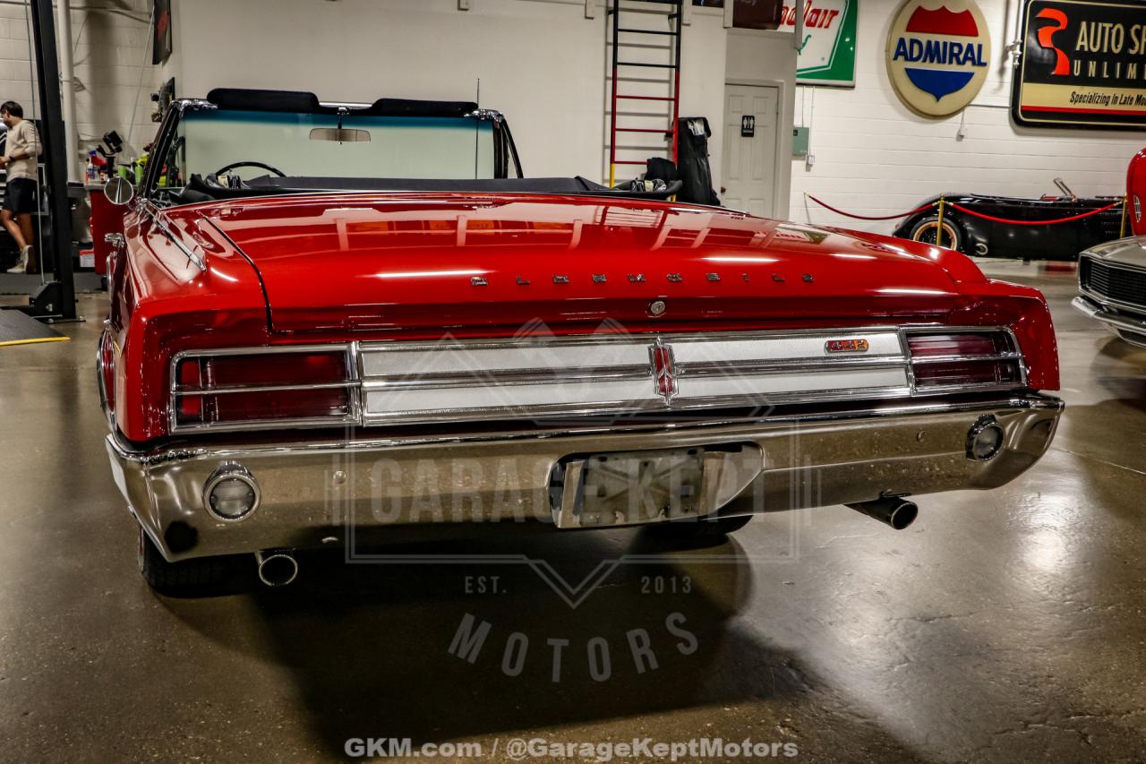 1965 Oldsmobile Cutlass 442 Convertible