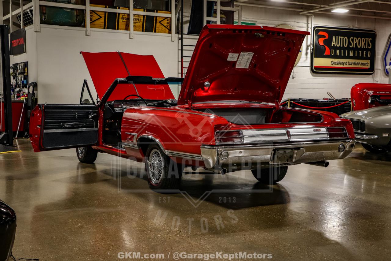 1965 Oldsmobile Cutlass 442 Convertible