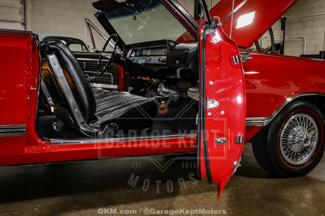 1965 Oldsmobile Cutlass 442 Convertible