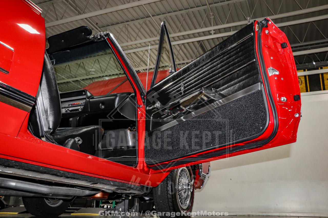 1965 Oldsmobile Cutlass 442 Convertible