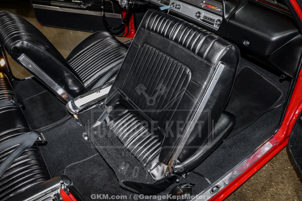 1965 Oldsmobile Cutlass 442 Convertible