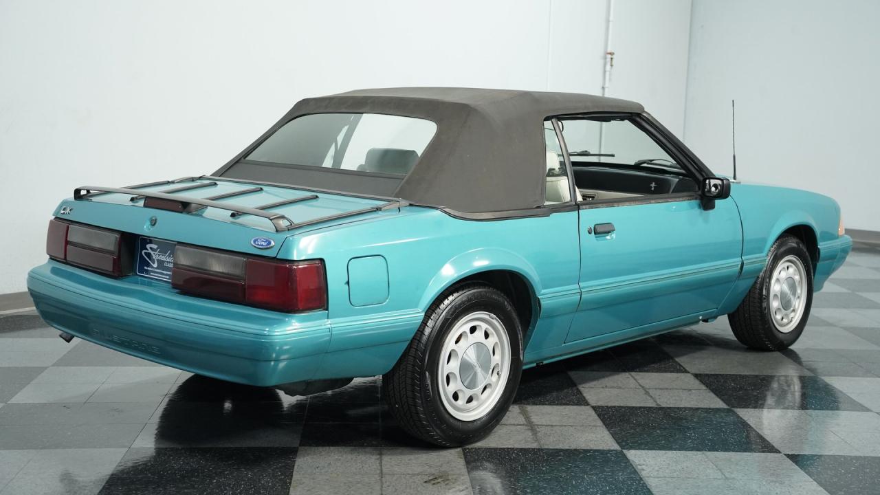 1992 Ford Mustang LX Convertible