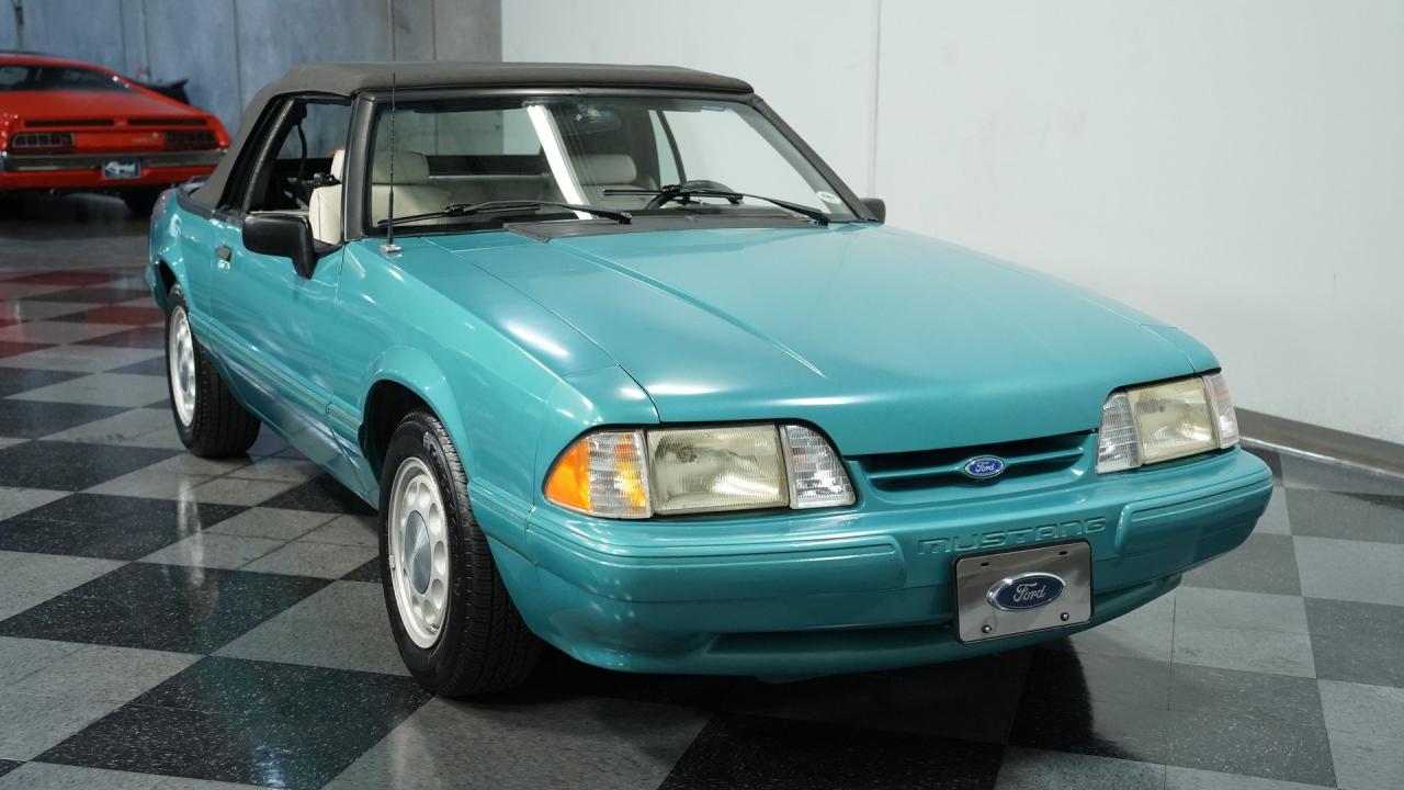 1992 Ford Mustang LX Convertible