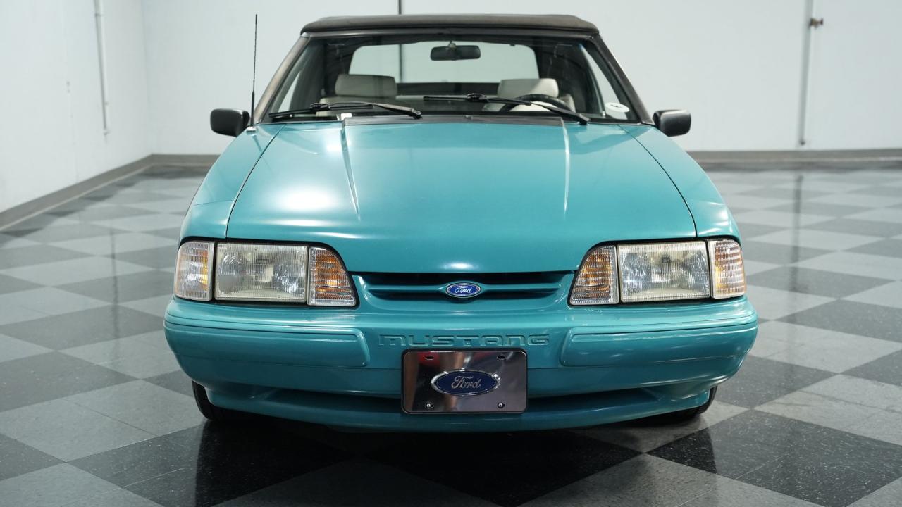 1992 Ford Mustang LX Convertible