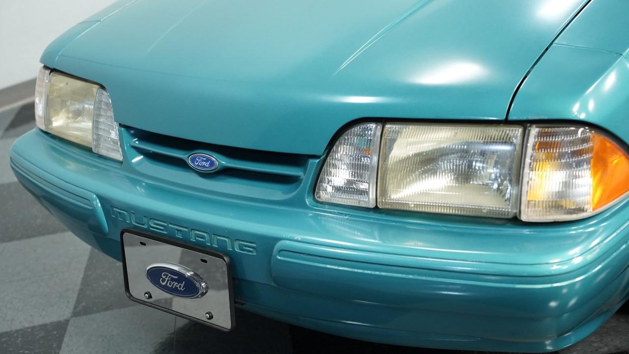 1992 Ford Mustang LX Convertible