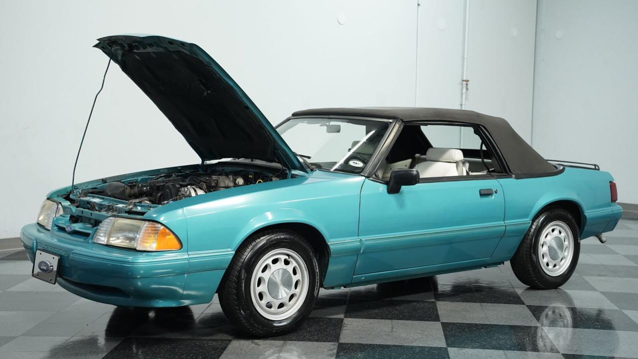 1992 Ford Mustang LX Convertible