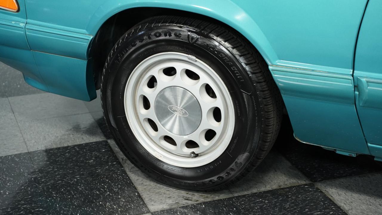 1992 Ford Mustang LX Convertible