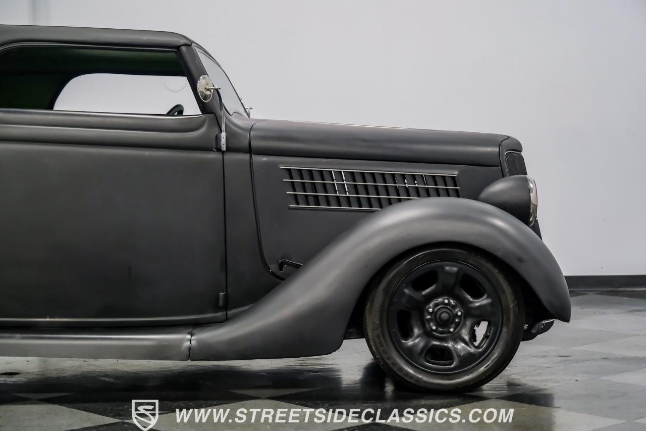 1935 Ford Cabriolet Restomod