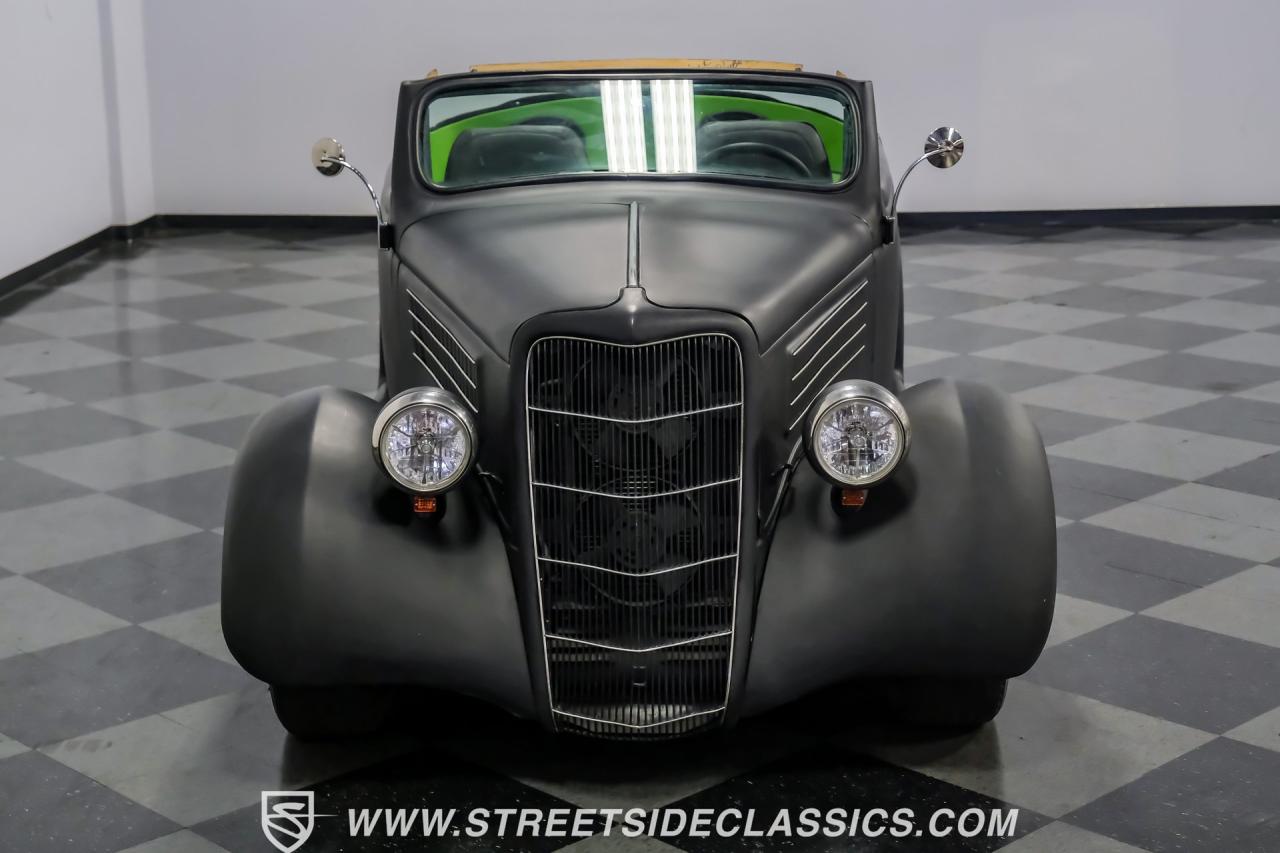 1935 Ford Cabriolet Restomod