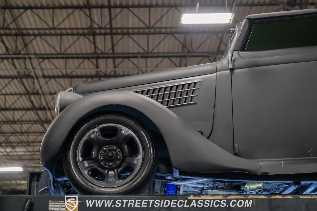 1935 Ford Cabriolet Restomod