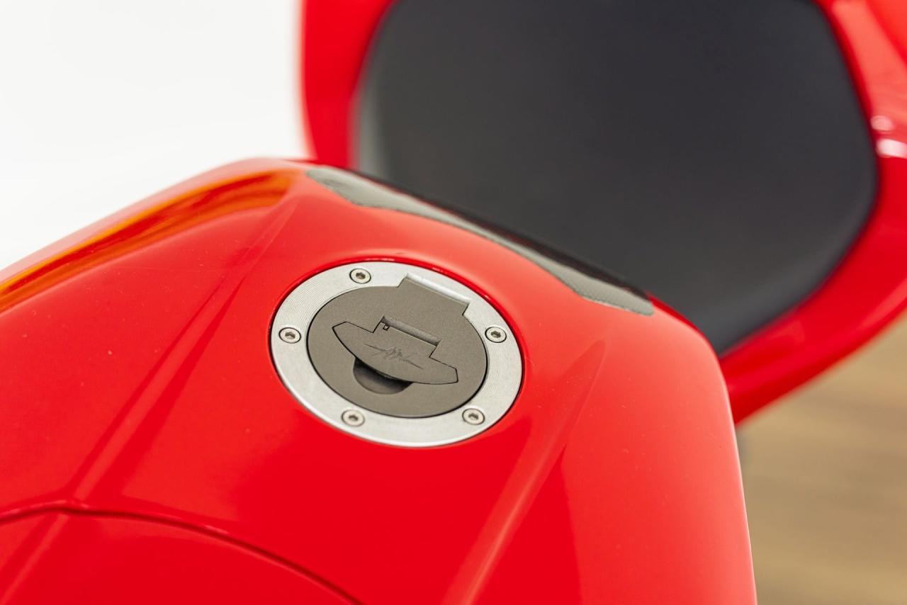 2000 MV Agusta F4 750 S