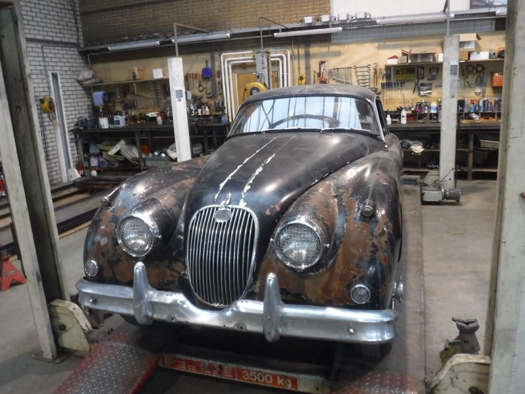 1959 Jaguar XK 150 Coup&eacute; black to restore