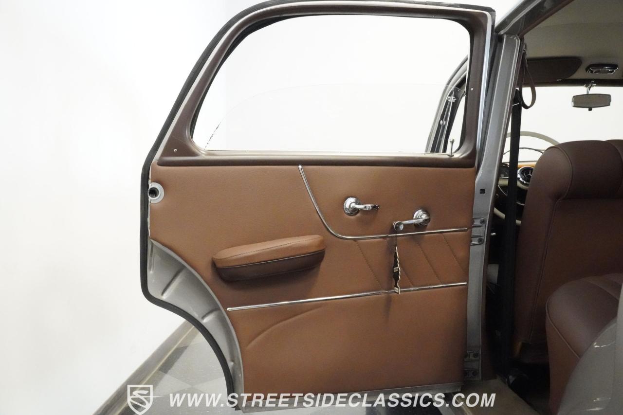 1958 Mercedes - Benz 219