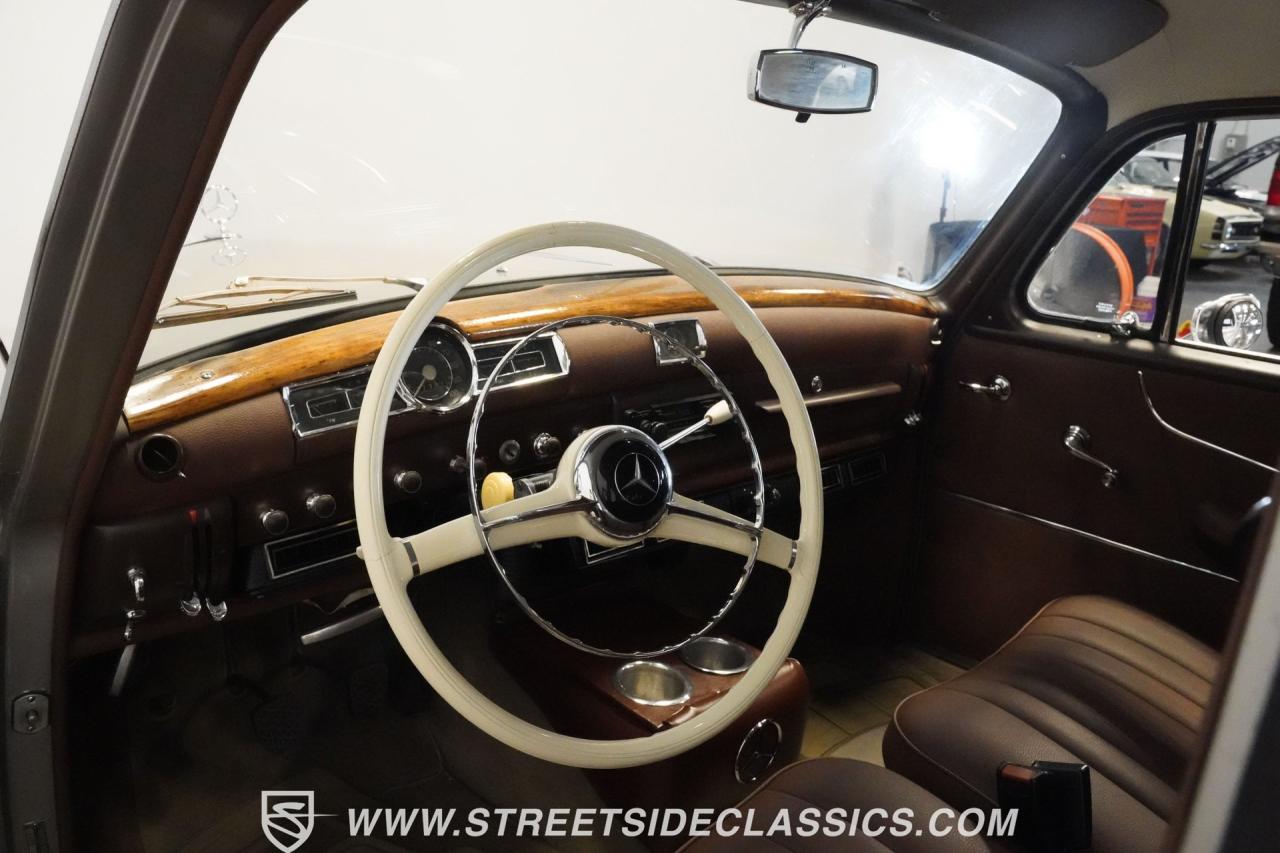 1958 Mercedes - Benz 219