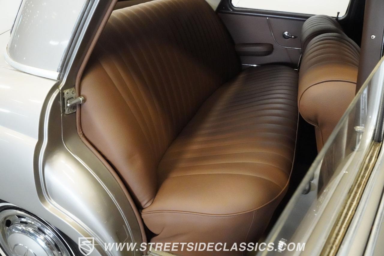 1958 Mercedes - Benz 219