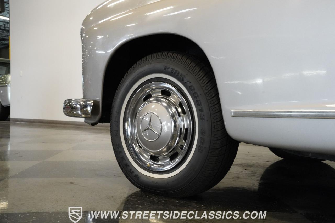 1958 Mercedes - Benz 219