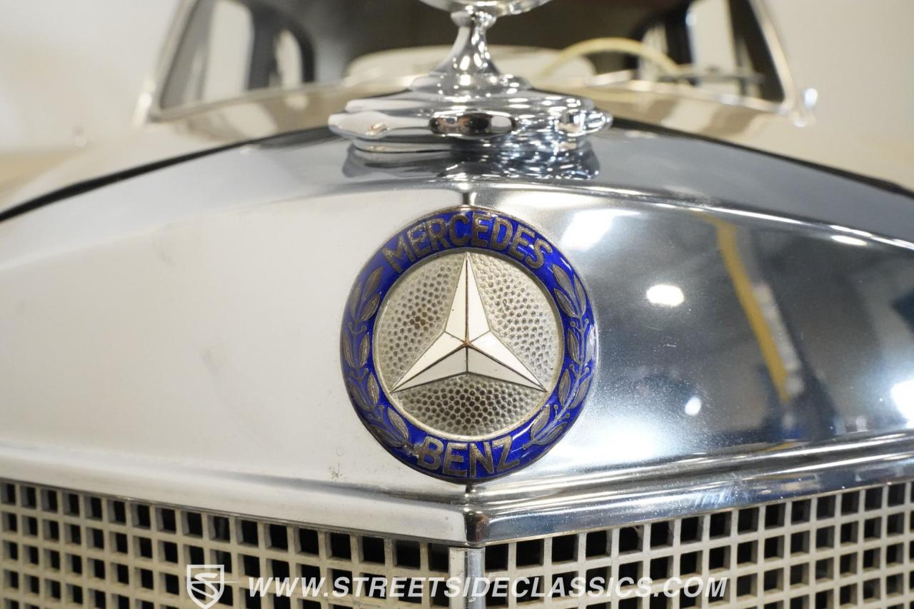 1958 Mercedes - Benz 219
