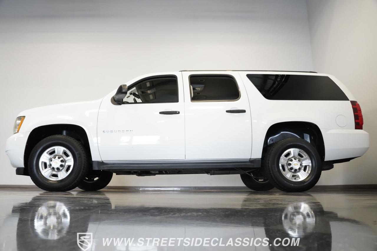 2011 Chevrolet Suburban 2500 4X4