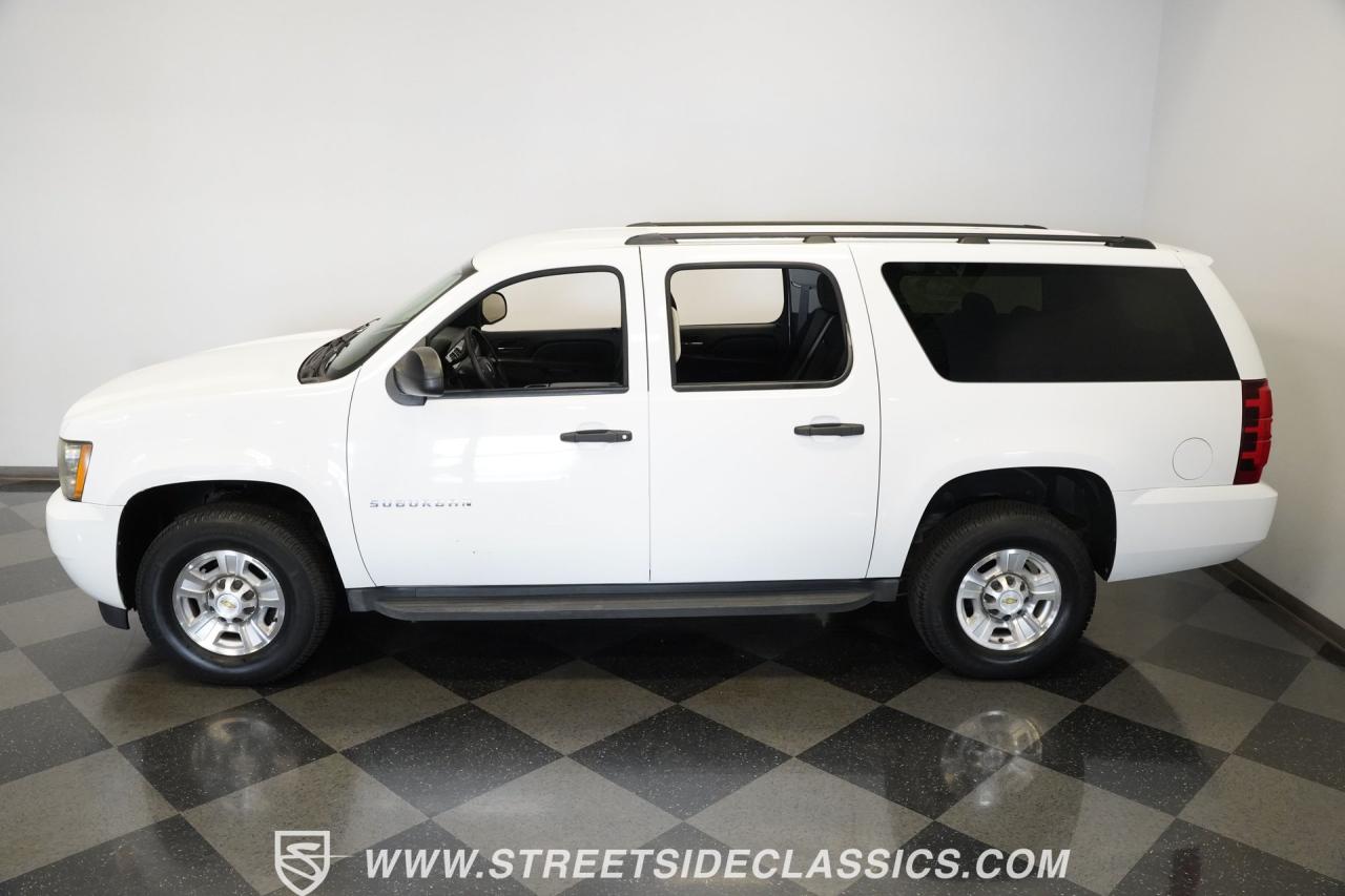 2011 Chevrolet Suburban 2500 4X4