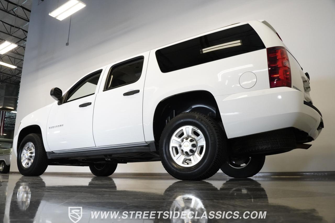 2011 Chevrolet Suburban 2500 4X4