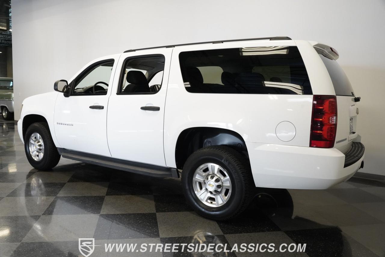 2011 Chevrolet Suburban 2500 4X4