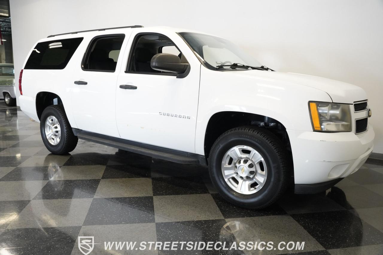 2011 Chevrolet Suburban 2500 4X4