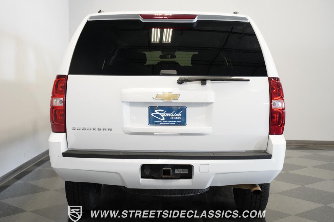 2011 Chevrolet Suburban 2500 4X4