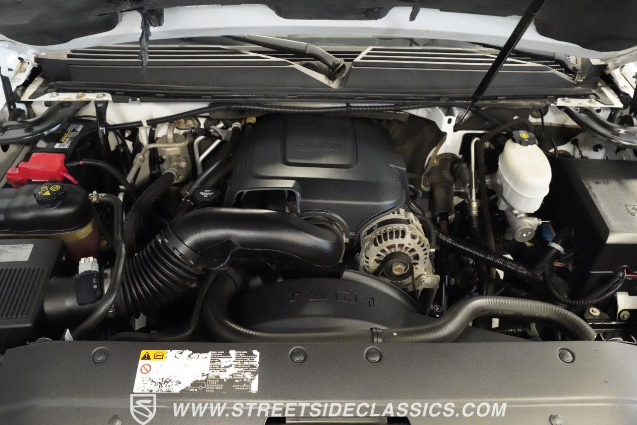 2011 Chevrolet Suburban 2500 4X4