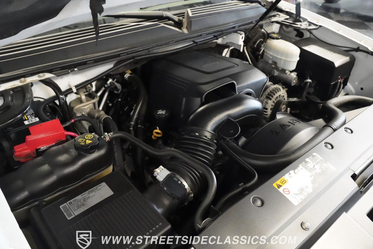 2011 Chevrolet Suburban 2500 4X4