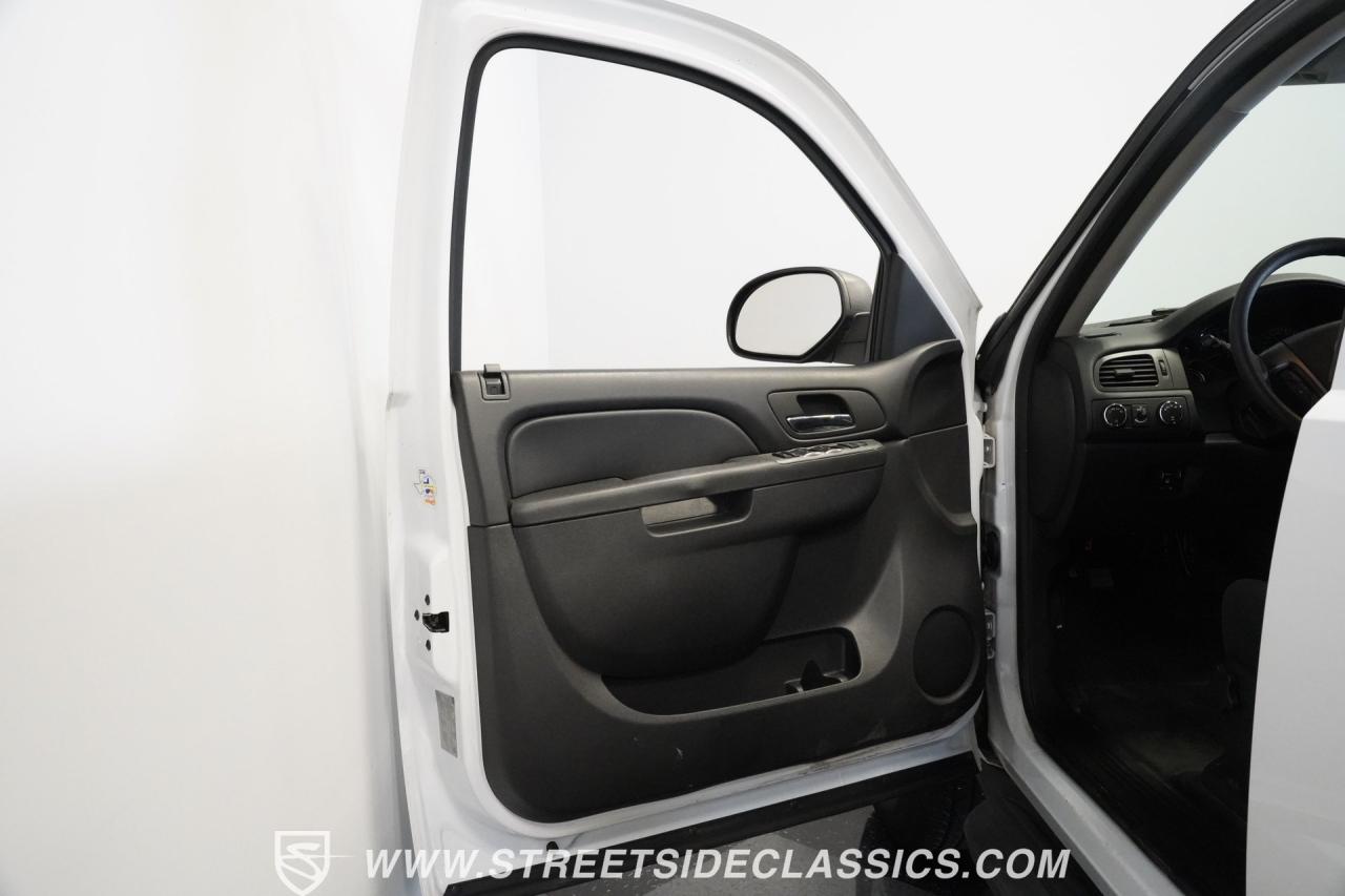 2011 Chevrolet Suburban 2500 4X4