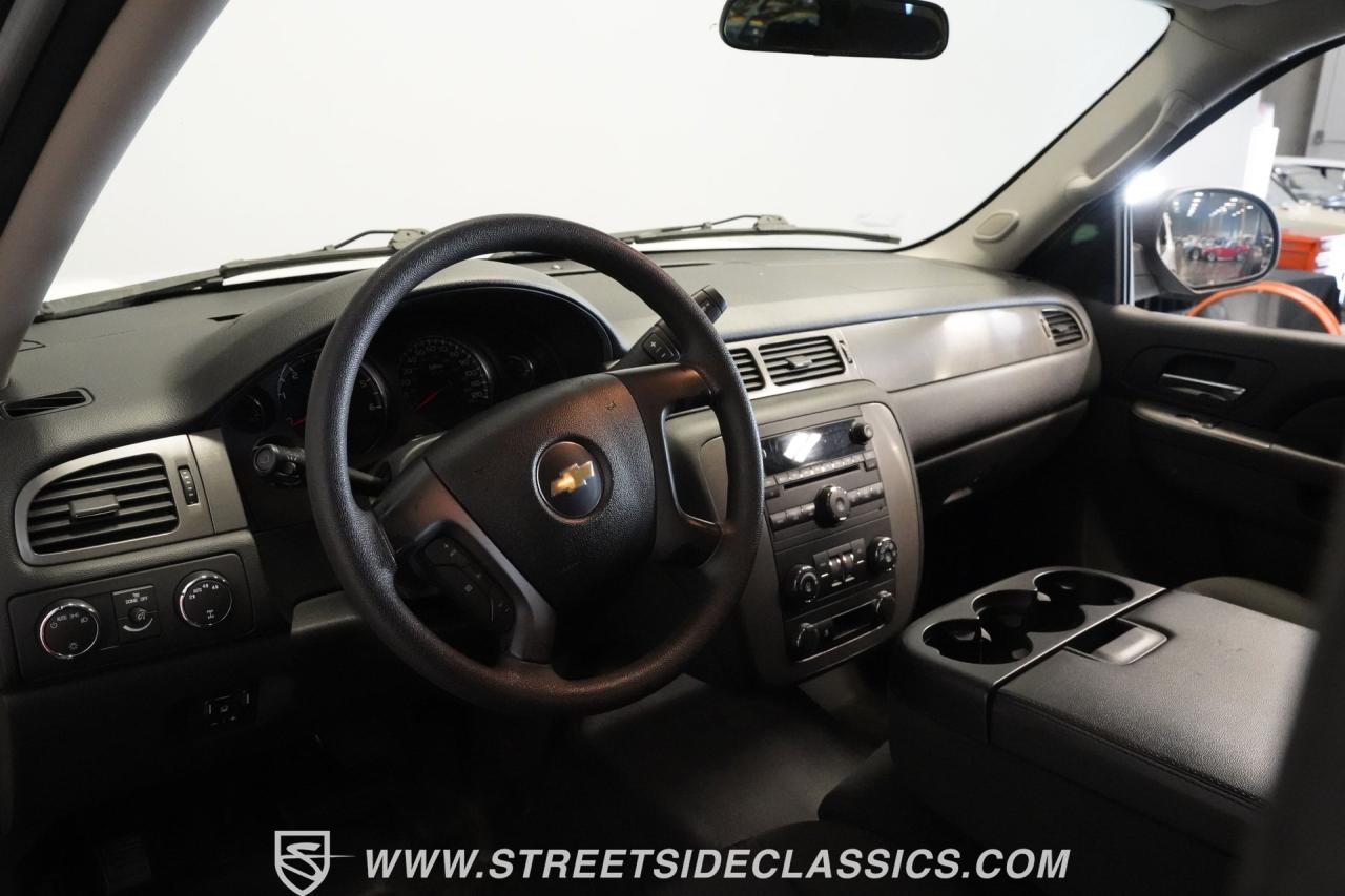 2011 Chevrolet Suburban 2500 4X4