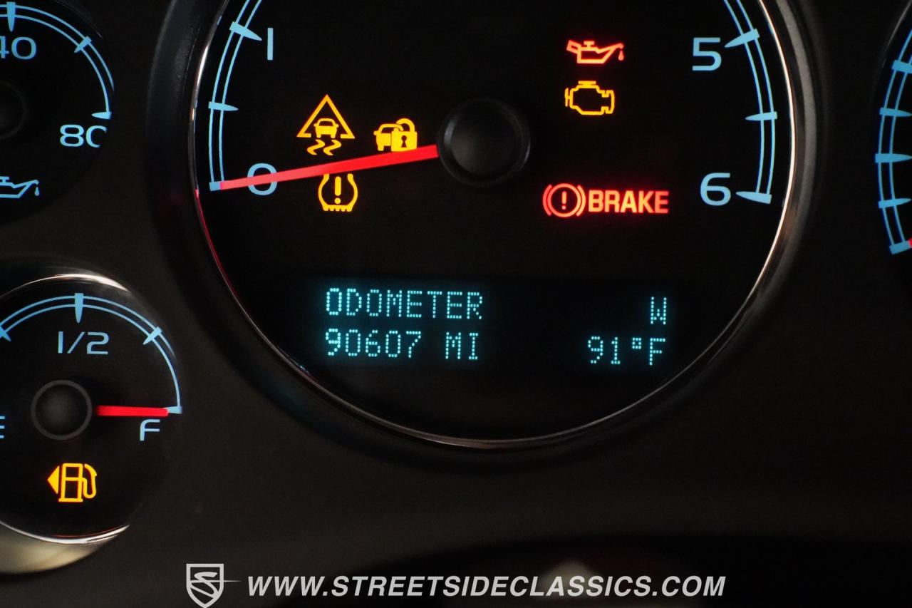 2011 Chevrolet Suburban 2500 4X4