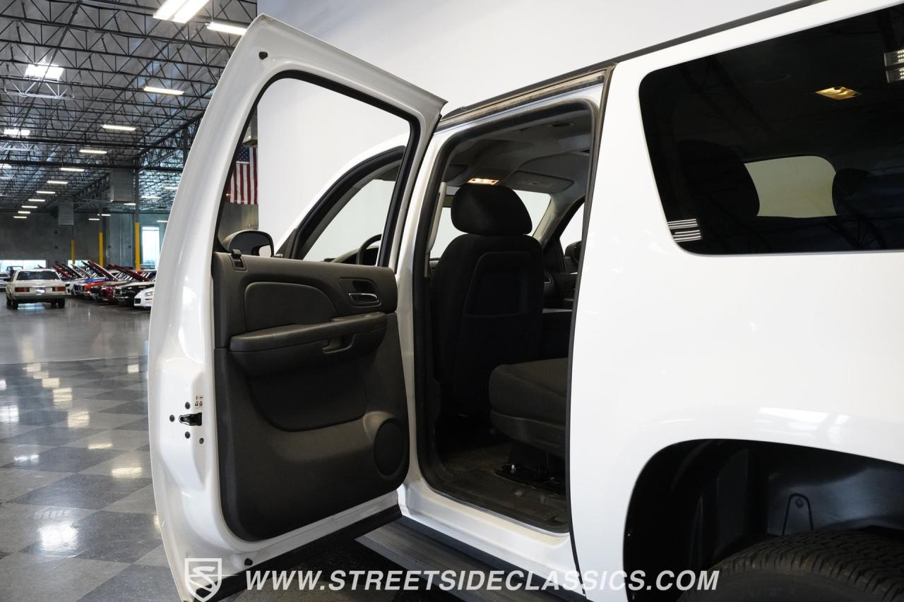 2011 Chevrolet Suburban 2500 4X4