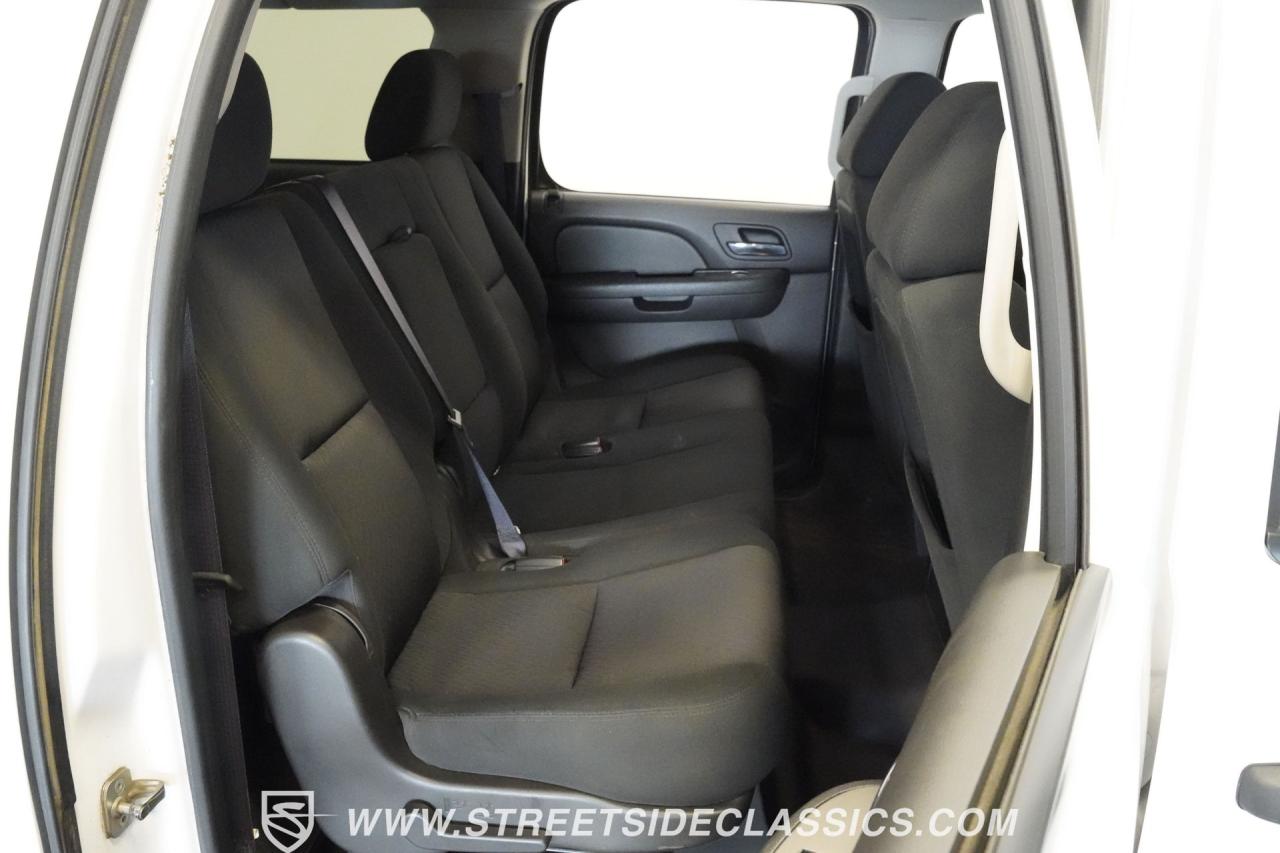 2011 Chevrolet Suburban 2500 4X4