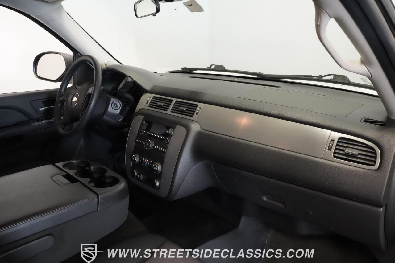 2011 Chevrolet Suburban 2500 4X4