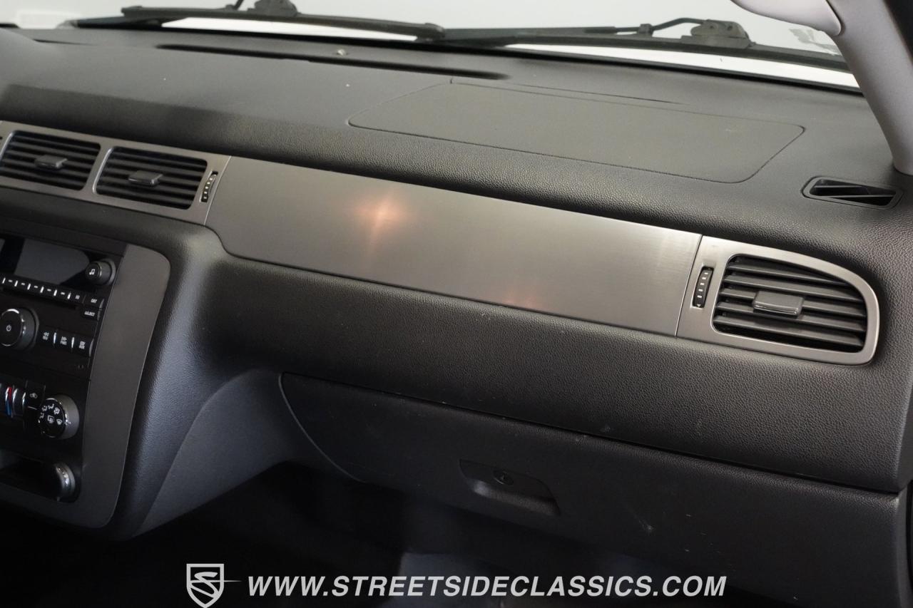 2011 Chevrolet Suburban 2500 4X4