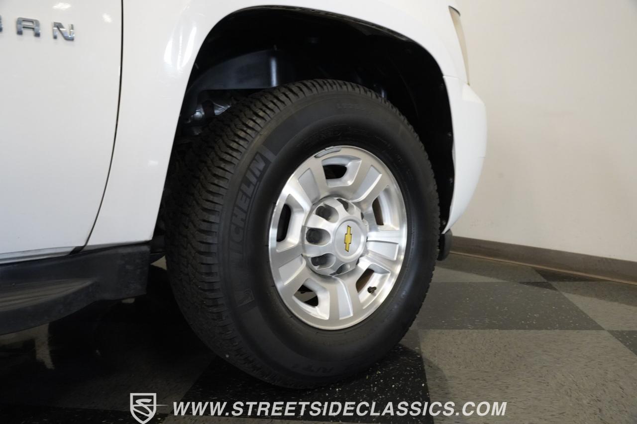 2011 Chevrolet Suburban 2500 4X4