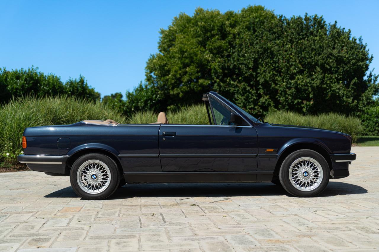 1989 BMW E30 CABRIOLET