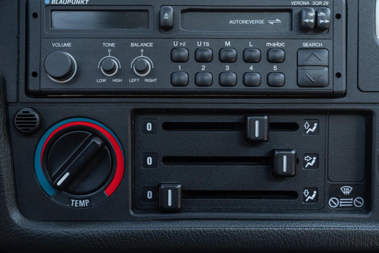 1989 BMW E30 CABRIOLET