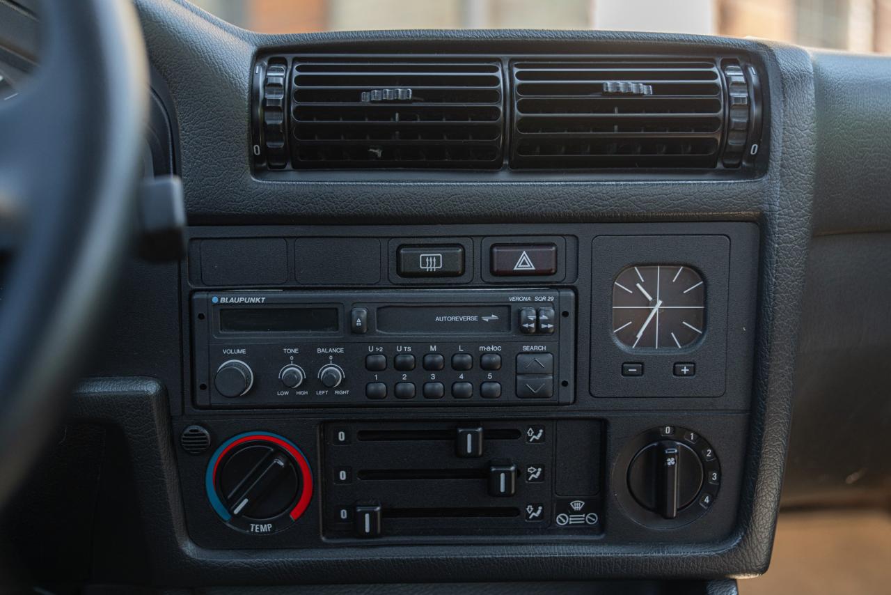 1989 BMW E30 CABRIOLET