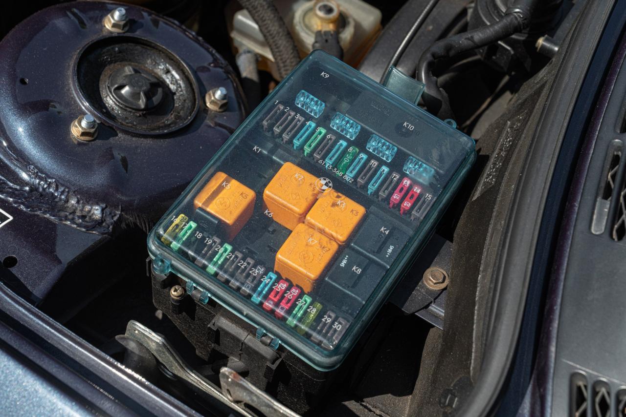 1989 BMW E30 CABRIOLET