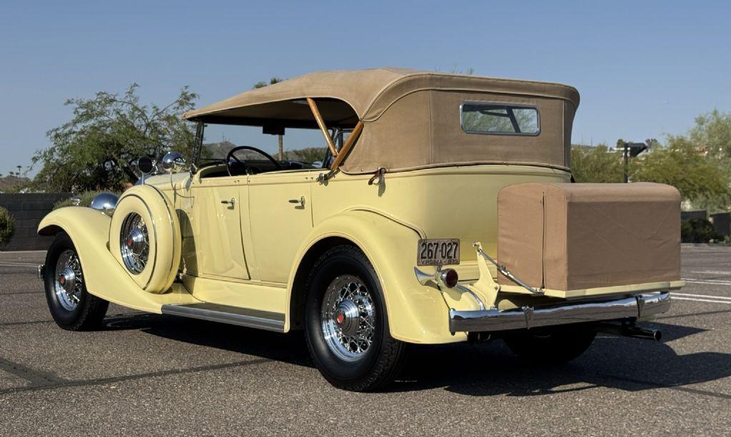 1933 Packard Eight