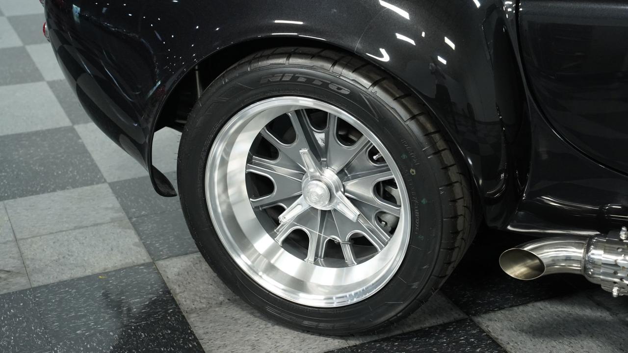 1965 Shelby Cobra Backdraft 427