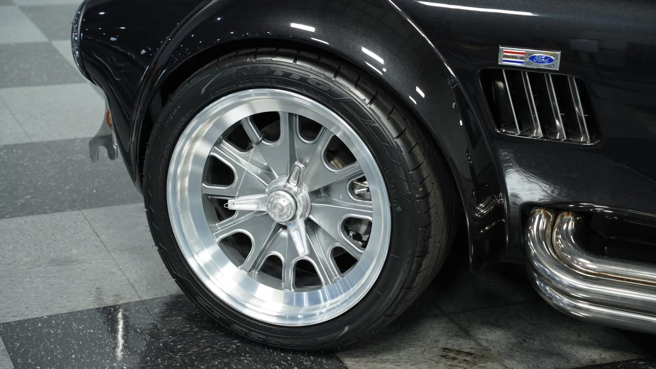 1965 Shelby Cobra Backdraft 427