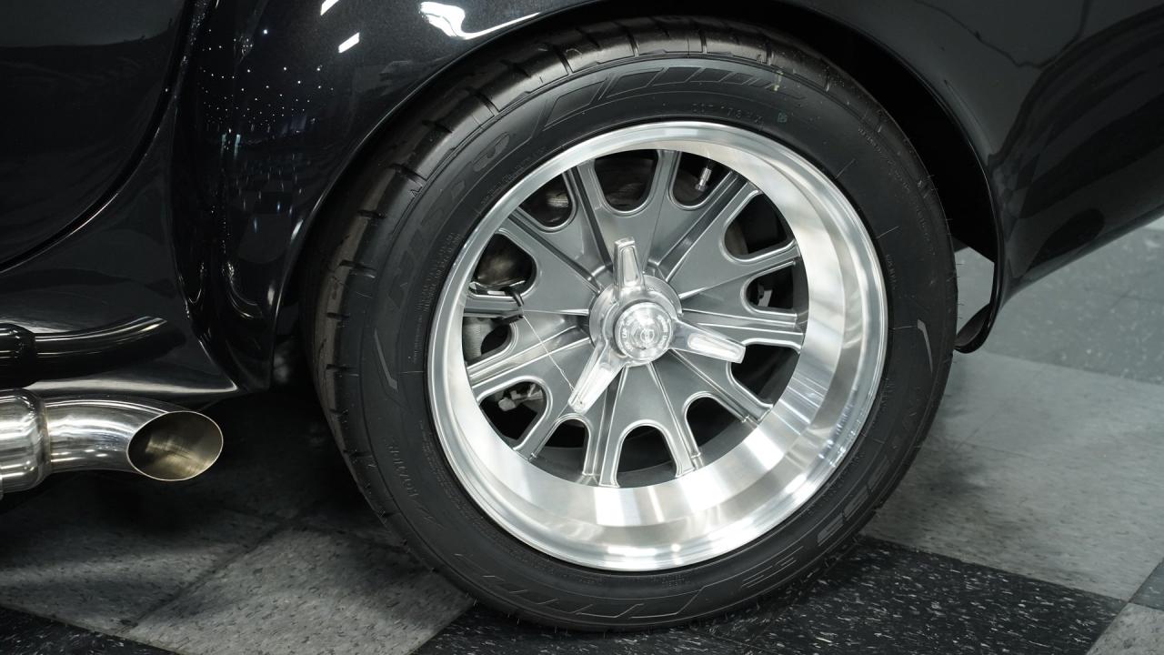 1965 Shelby Cobra Backdraft 427