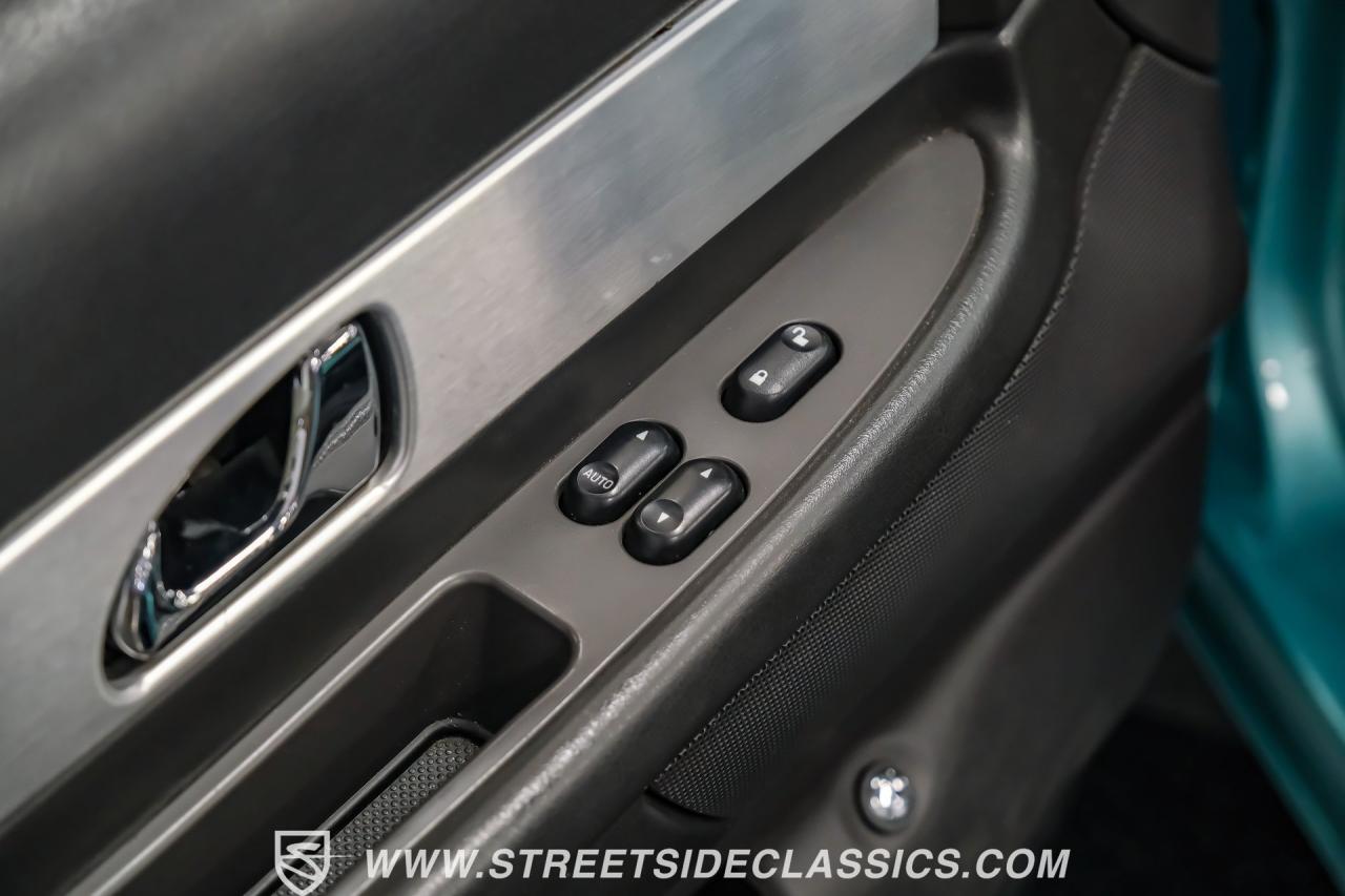 2002 Ford Thunderbird